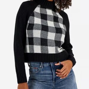 NWT TOMMY HILFIGER sweater size M